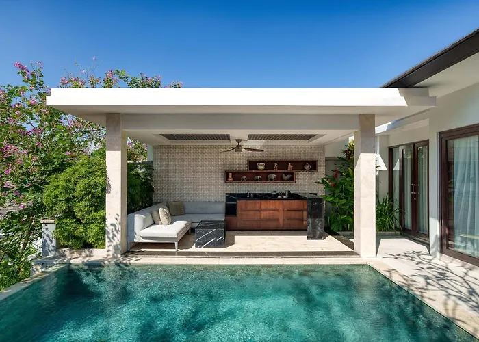 Prasana Villas By Arjani Resorts